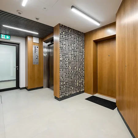 Port Praski Superior By Bookinghost