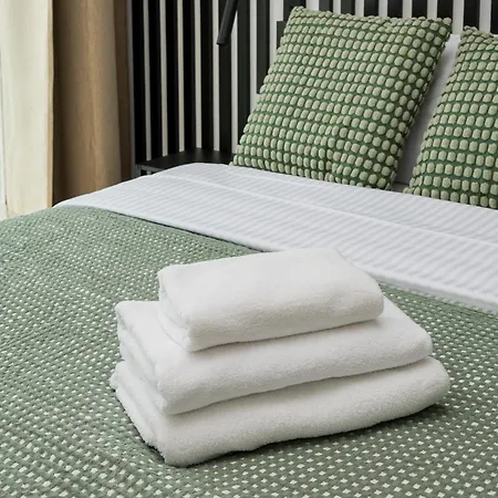 Port Praski Superior By Bookinghost